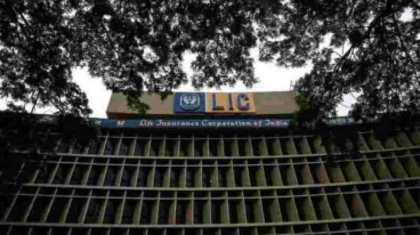 Government seeks Rs 8-10 lakh crore valuation for LIC Government seeks Rs 8-10 lakh crore valuation for LIC