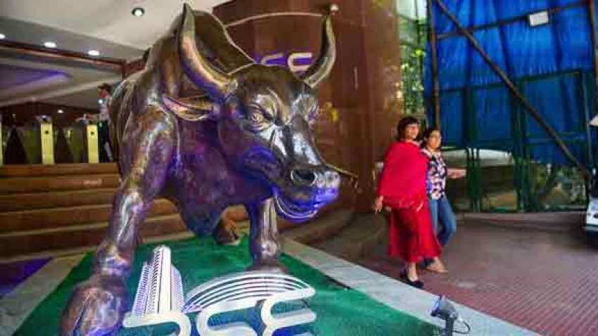 Buy, sell or hold? What should investors do with Godrej Properties, DLF & G R Infraprojects? Buy, sell or hold? What should investors do with Godrej Properties, DLF & G R Infraprojects?