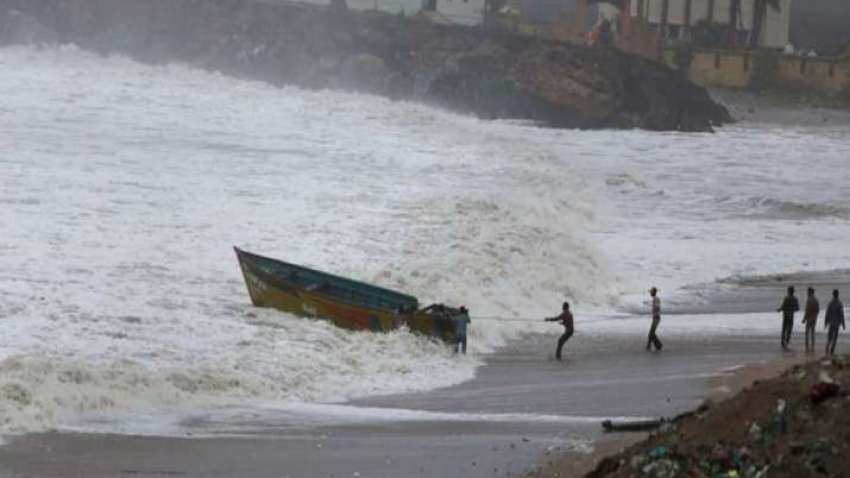 Rain lashes parts of Odisha ahead of cyclone Gulab&#039;s landfall