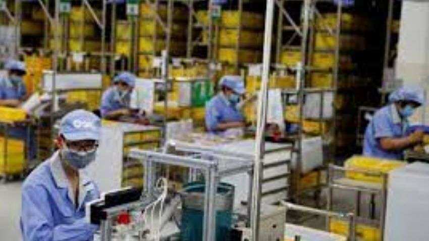 India&#039;s manufacturing PMI rises to 53.7 in Sept