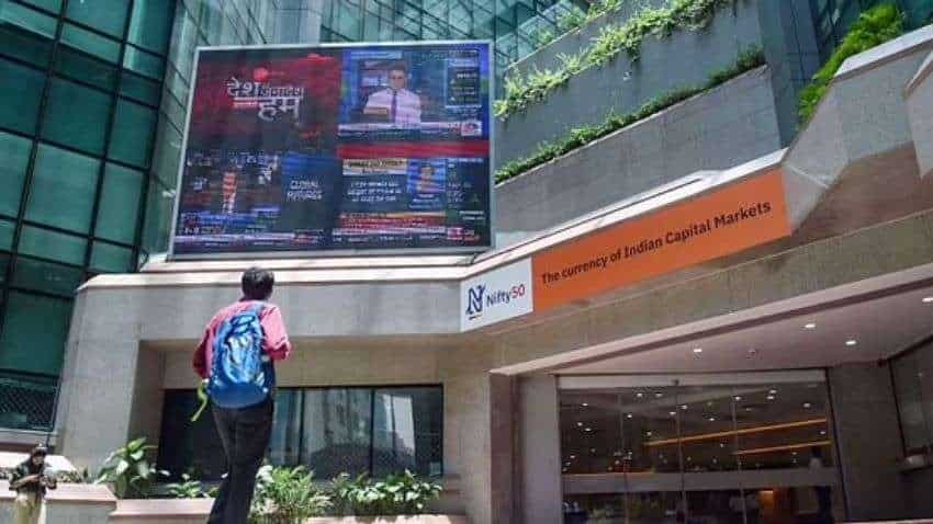 D-Street Traders Corner: Sensex back above 59000! What should investors do on Tuesday? D-Street Traders Corner: Sensex back above 59000! What should investors do on Tuesday?