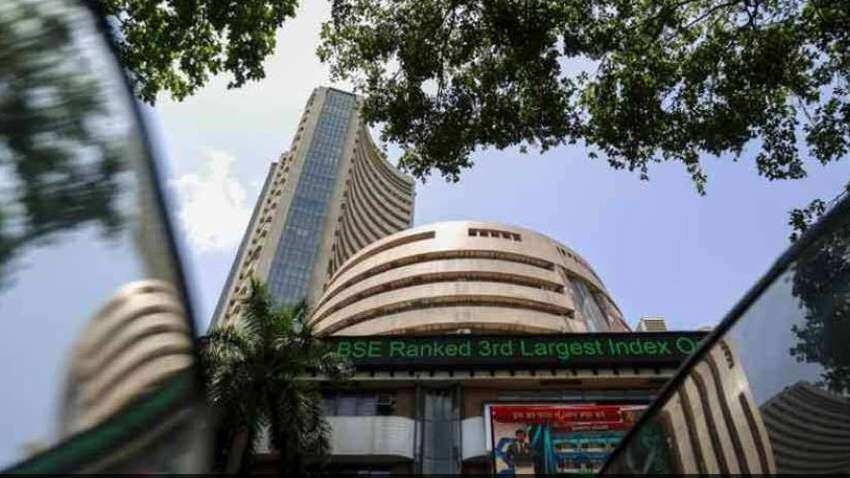 Expectations of healthy quarterly results push-up indices; realty stocks rise 