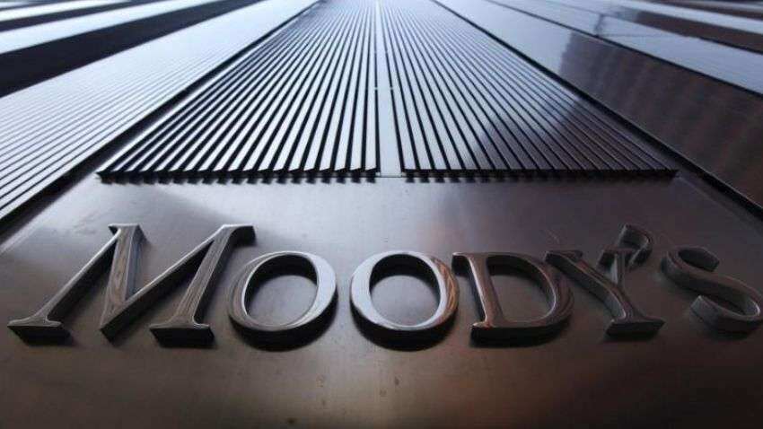 Moody&#039;s raises rating outlook to stable for 18 corporates, banks
