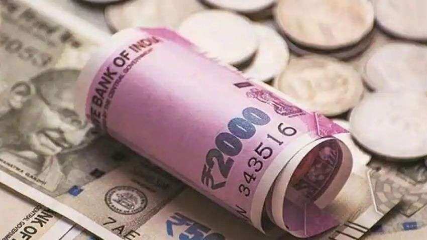 Rupee rises 22 paise to 74.76 against US dollar in early trade Rupee rises 22 paise to 74.76 against US dollar in early trade