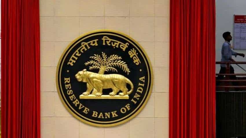 Realtors hail RBI policy; expect sales to rise 40pc in Oct-Dec on low rates Realtors hail RBI policy; expect sales to rise 40pc in Oct-Dec on low rates