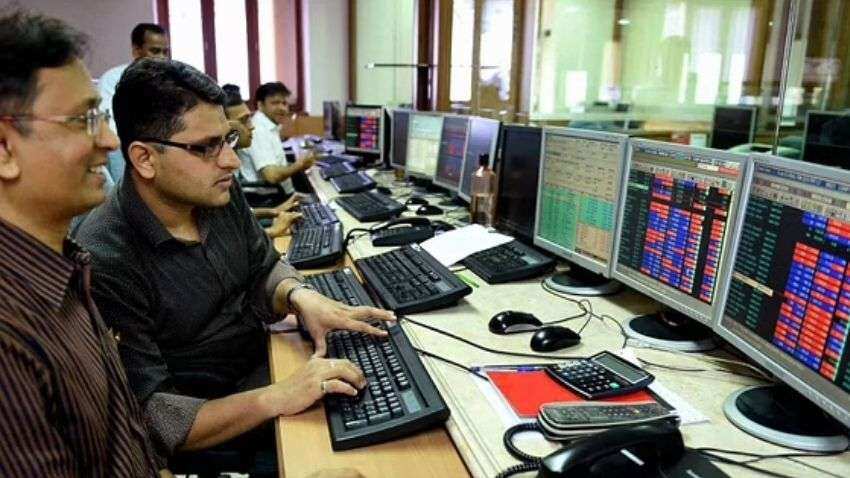 Bulls to remain in control as long as Nifty holds above 17400-17500: Ashish Chaturmohta of Sanctum Wealth Bulls to remain in control as long as Nifty holds above 17400-17500: Ashish Chaturmohta of Sanctum Wealth