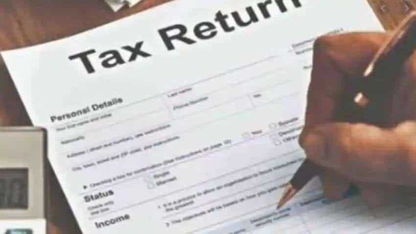 Income Tax Return: File ITR before due date or pay late filing fees of Rs 5,000; Know what IT Department says Income Tax Return: File ITR before due date or pay late filing fees of Rs 5,000; Know what IT Department says