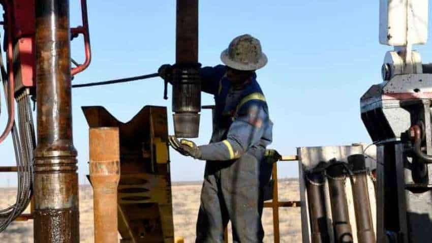 Oil rises on expectation high natural gas to drive switch for heating Oil rises on expectation high natural gas to drive switch for heating