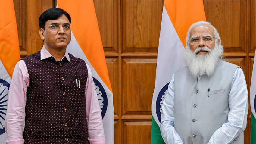 When 100 cr vaccine doses are administered, it will be announced at rly stns, on planes: Mandaviya When 100 cr vaccine doses are administered, it will be announced at rly stns, on planes: Mandaviya