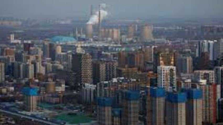 China Q3 GDP growth hits 1-year low, raising heat on policymakers China Q3 GDP growth hits 1-year low, raising heat on policymakers