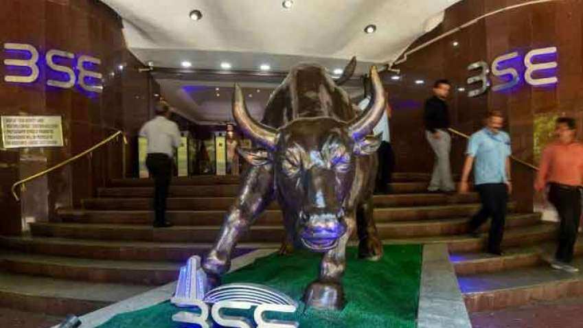 Markets continue bull run: Sensex opens above 62,000, Nifty crosses 18,600, Bank Nifty clocks 40,000; L&amp;T top gainer