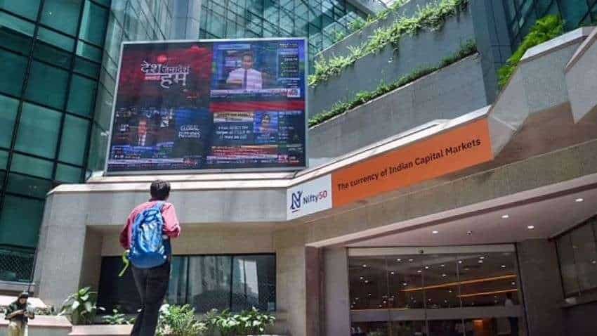 Halt in Nifty dream run! Technical experts advise investors to tread with caution from here till Diwali Halt in Nifty dream run! Technical experts advise investors to tread with caution from here till Diwali