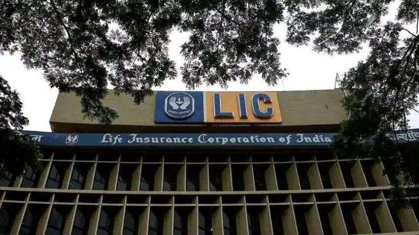 Ahead of LIC IPO, SEBI, DFS, DIPAM and PSU Bank heads meet to discuss roadmap