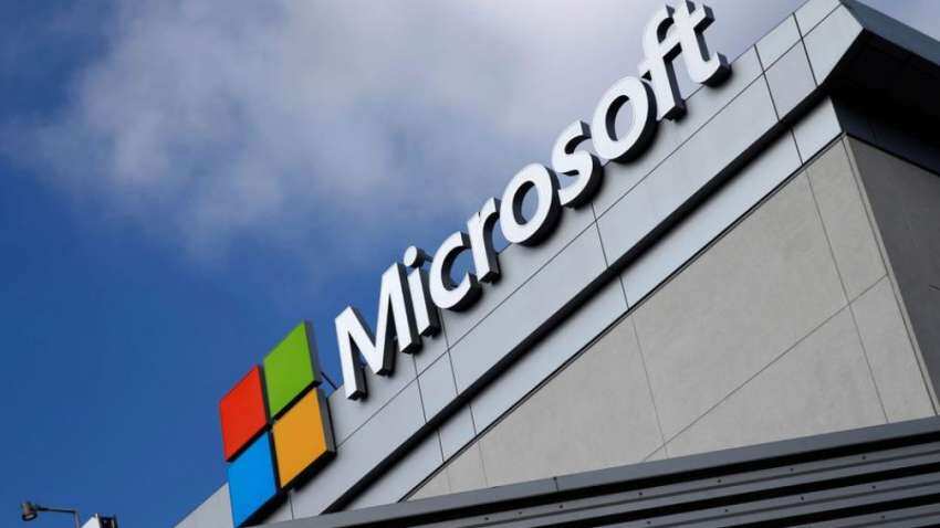 Microsoft overtakes Apple as the world&#039;s most valuable company
