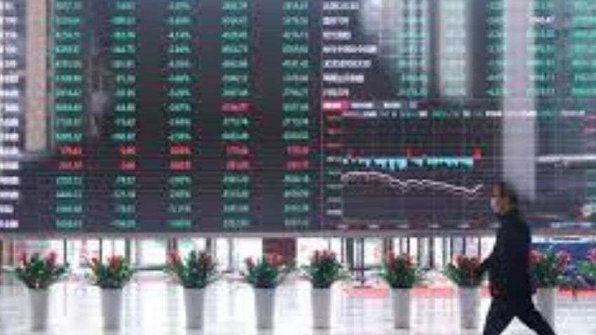 Global shares linger at peaks ahead of Fed move