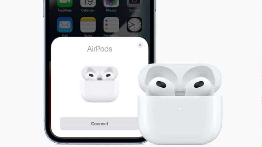Apple AirPods log 63% share in premium TWS earbuds market in India