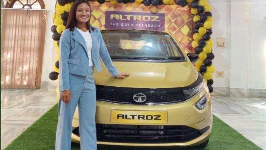 Tata Motors gifts Altroz to Indian athletes who missed bronze medal in Tokyo 2020 Olympics Tata Motors gifts Altroz to Indian athletes who missed bronze medal in Tokyo 2020 Olympics