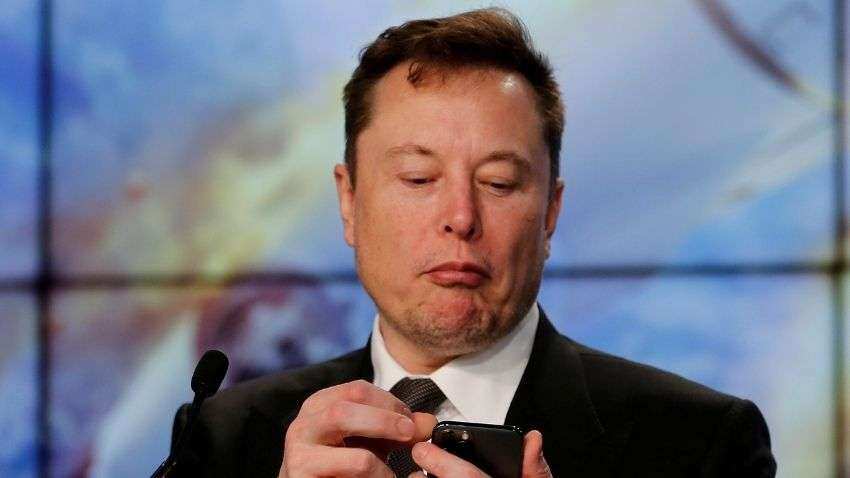 Elon Musk sells $5 billion in Tesla shares after Twitter poll