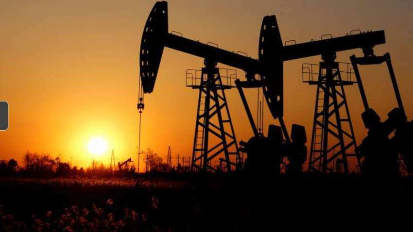 Oil extends losses triggered by US inflation fears