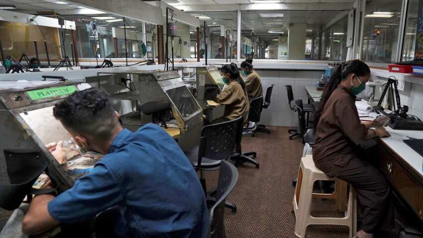 Women professionals want to play a bigger role in Make in India: Study Women professionals want to play a bigger role in Make in India: Study