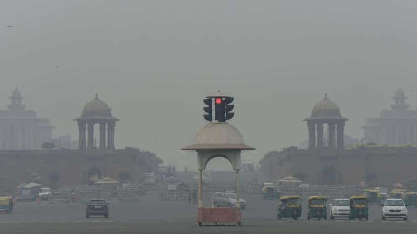 Ahead of Supreme Court hearing, Commission of Air Quality Management undertakes 10 emergency measures to control air pollution Ahead of Supreme Court hearing, Commission of Air Quality Management undertakes 10 emergency measures to control air pollution