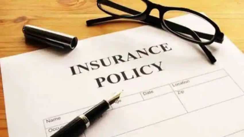 Term Life Insurance vs Whole Life Insurance: Know the essential differences between two plans