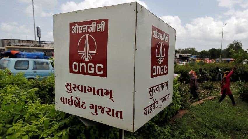 &#039;Ministry proposal to give Mumbai High field to private sector &#039;systematic weakening&#039; of ONGC&#039;