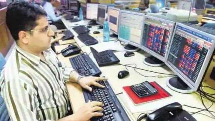 Technical Check: This FMCG player hints bottom formation; all set to bounce back now and climb above Rs 1000 Technical Check: This FMCG player hints bottom formation; all set to bounce back now and climb above Rs 1000