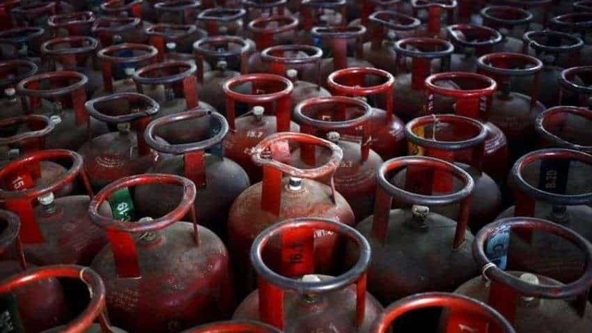 19.2 kg LPG cylinder price hiked by Rs 100.50: Know the rates in your city 19.2 kg LPG cylinder price hiked by Rs 100.50: Know the rates in your city