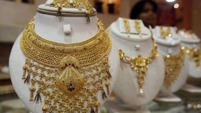 Jewellers registered with BIS triples after mandatory hallmarking Jewellers registered with BIS triples after mandatory hallmarking