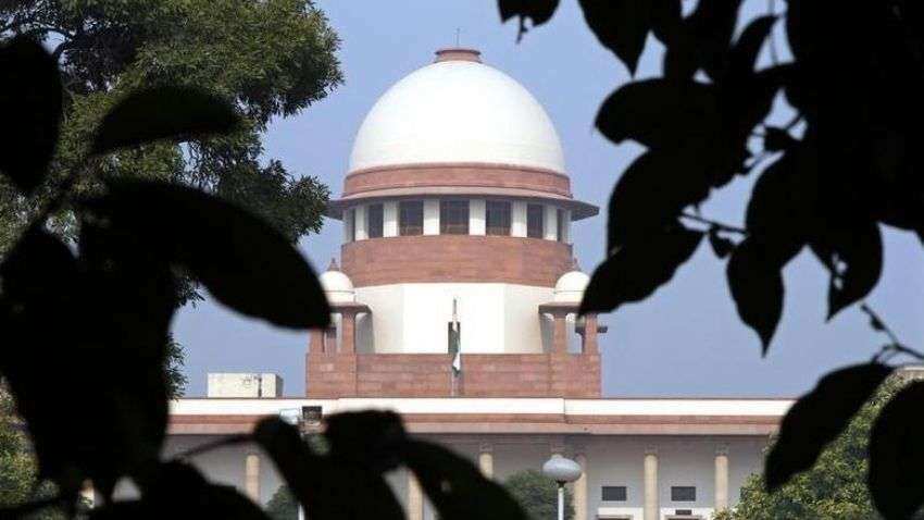 Supreme Court slams Delhi government for opening schools amid severe air pollution