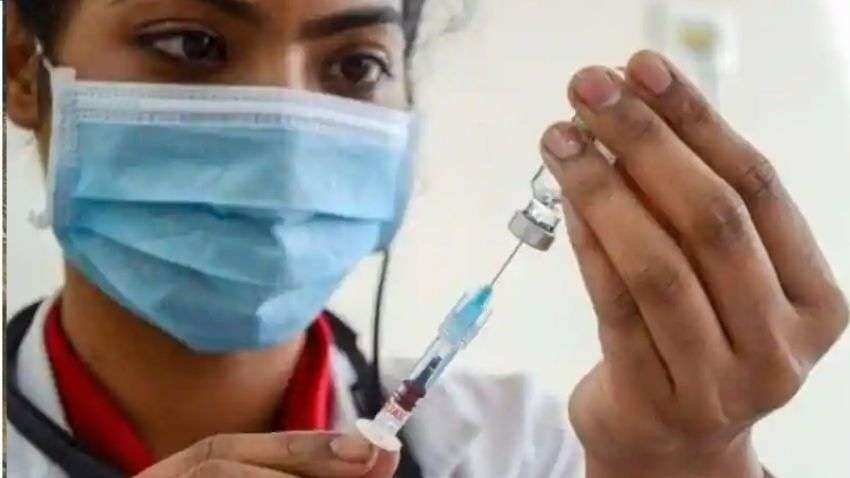 Amid Omicron concern, 9 members of family test positive for COVID-19 in Jaipur, after 4 returned from South Africa Amid Omicron concern, 9 members of family test positive for COVID-19 in Jaipur, after 4 returned from South Africa