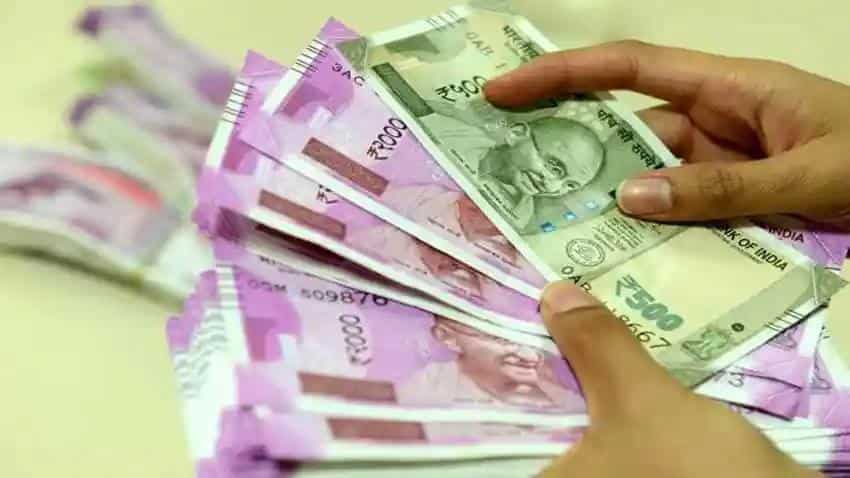 Rupee rises 4 paise to end at 75.41 against US dollar