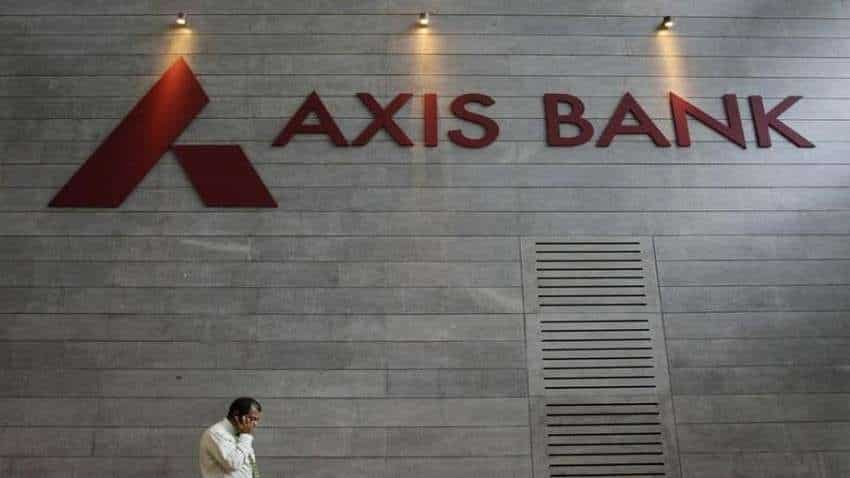 Axis Bank signs MoU with Kolkata Police to offer special banking services for personnel