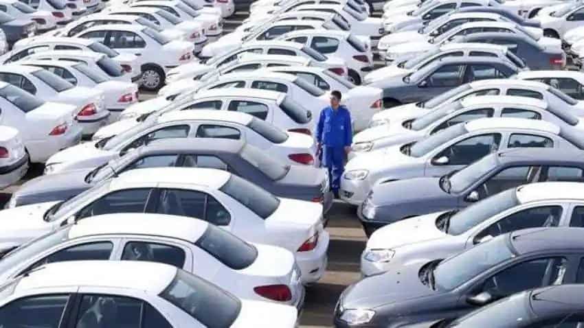 Passenger vehicles sales dip 19% in November as chip shortage woes continue: SIAM