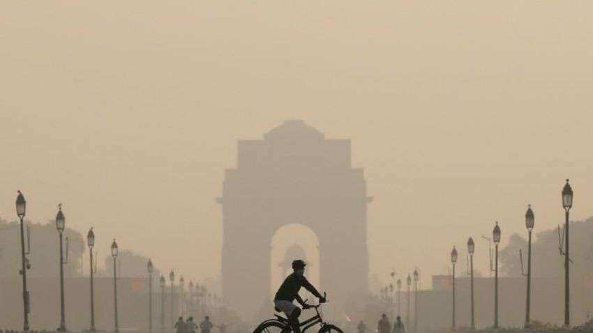  Air pollution: Ban on construction, entry of trucks continues, says Delhi Government