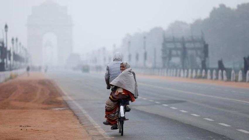Cold wave in parts of Delhi as min drops to 3.2 degree Celcius, relief likely from Wednesday