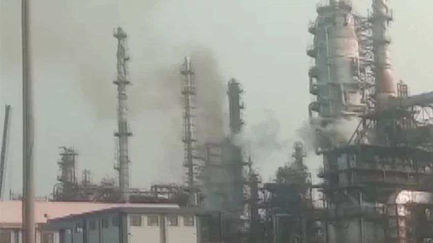 Indian Oil Says Fire At Haldia Refinery Unit Kills 3, Injures 44 | Zee ...