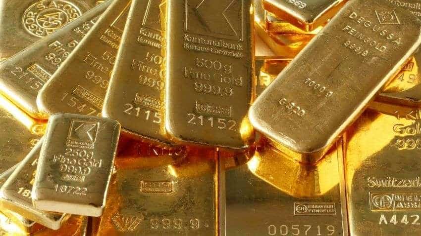 Gold prices climb, US dollar pull back seen ahead of Federal Reserve Chair Jerome Powell&#039;s testimony