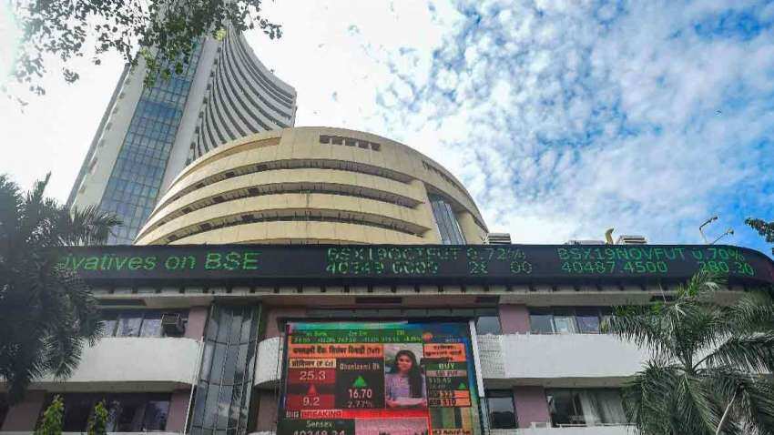 Dalal Street Corner: Markets hold on to key levels; what should investors do on Monday?