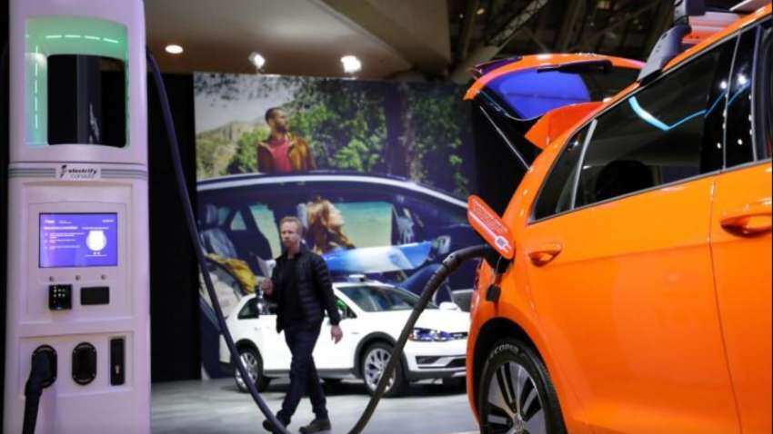 Budget 2022 Expectations: &#039;Put EVs in priority lending sector; discontinuation of certain vehicles should be in a phased manner&#039; 