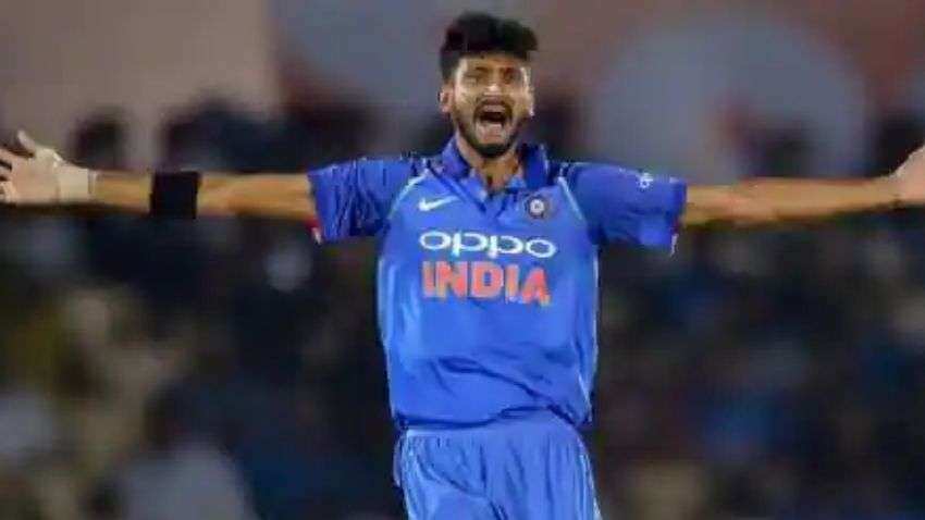 IPL 2022 Auction: West Indies fast bowler goes to Punjab for Rs 6 cr; Khaleel Ahmed acquired by Delhi for Rs 5.25 cr