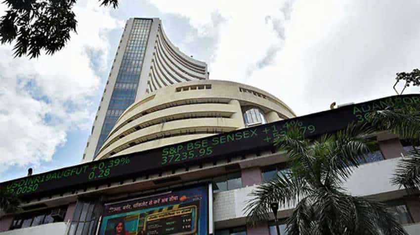 Closing Bell: Sensex, Nifty close nearly 2.5% amid massive sell-off; Banking and financial stocks drag 