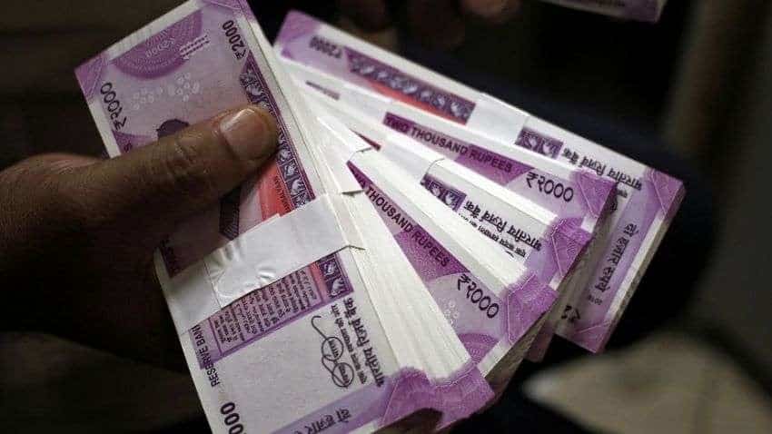 Rupee slumps 18 paise to 76.62 against US dollar in early trade