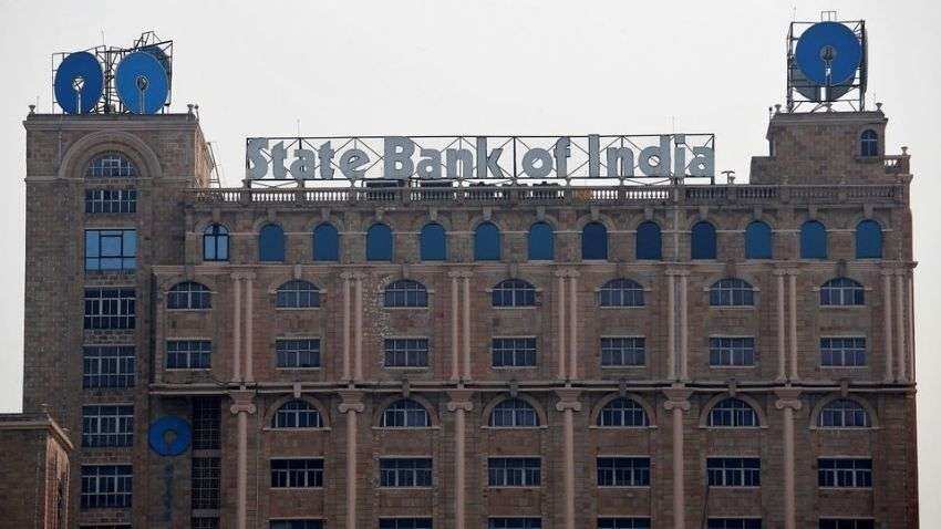 SBI hikes lending rate by 0.1%, other banks likely to follow suit; EMIs to go up SBI hikes lending rate by 0.1%, other banks likely to follow suit; EMIs to go up