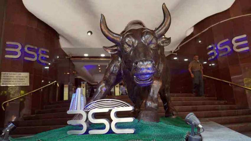 Closing Bell: Nifty above 15550, Sensex gains over 400 points; auto stocks shine as index gains around 4.5% 