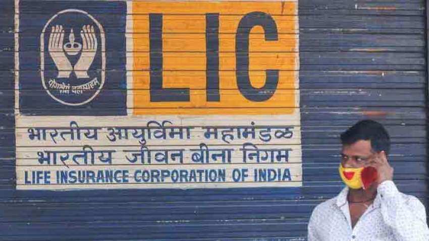 LIC shares jump as Motilal Oswal initiates coverage with 'Buy'; what other brokerages said? Check all target price here LIC shares jump as Motilal Oswal initiates coverage with 'Buy'; what other brokerages said? Check all target price here