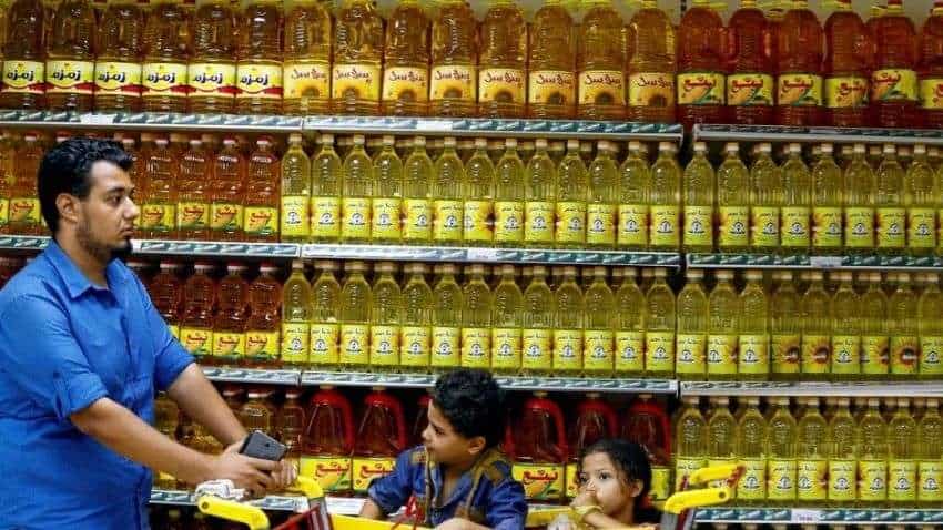 Scope for reducing edible oil prices by Rs 20 per litre, says government; directs companies to pass on benefits of reduced prices to people