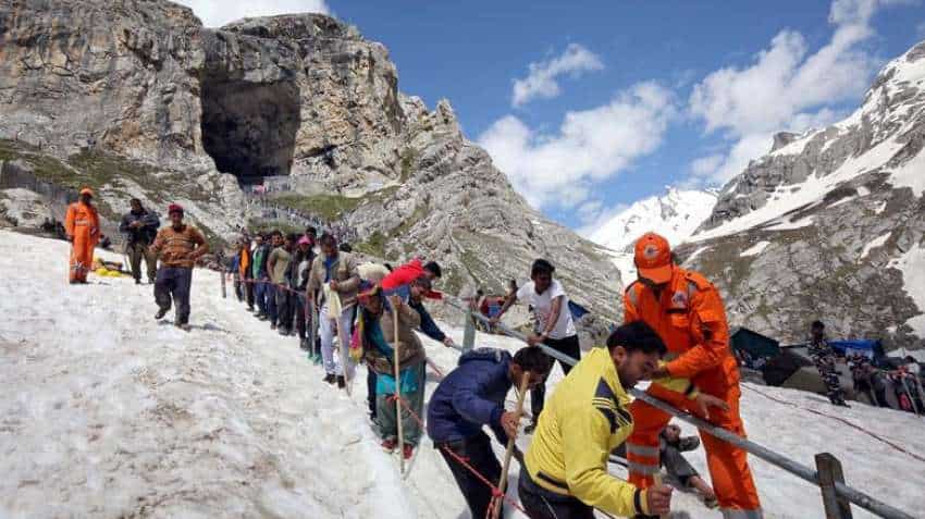 Amarnath Yatra 2022: 1.44 lakh pilgrims perform ongoing Amarnath Yatra; 5,449 pilgrims left Jammu for Valley