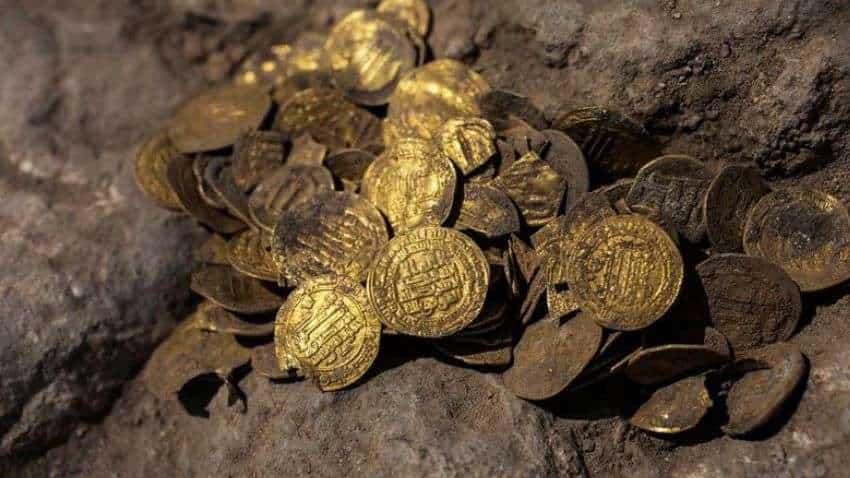 Millionaire? Man finds British era gold coins while digging toilet pit in  UP's Jaunpur | Zee Business